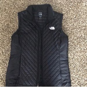 North Face Vest Black. Women’s Size Medium